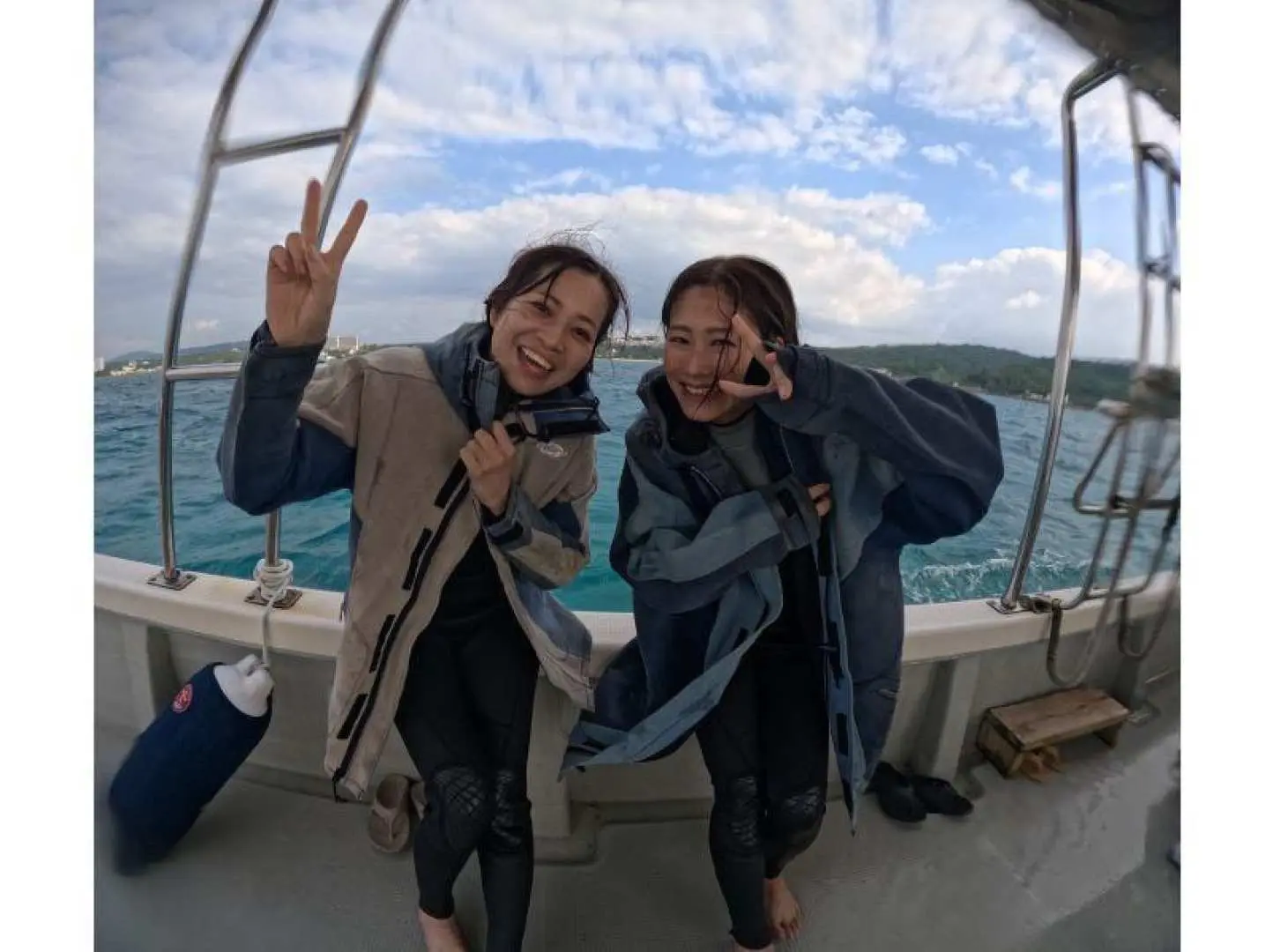 帰港・お着換え・解散。港にはお湯と更衣室がございますのでご利用下さい。