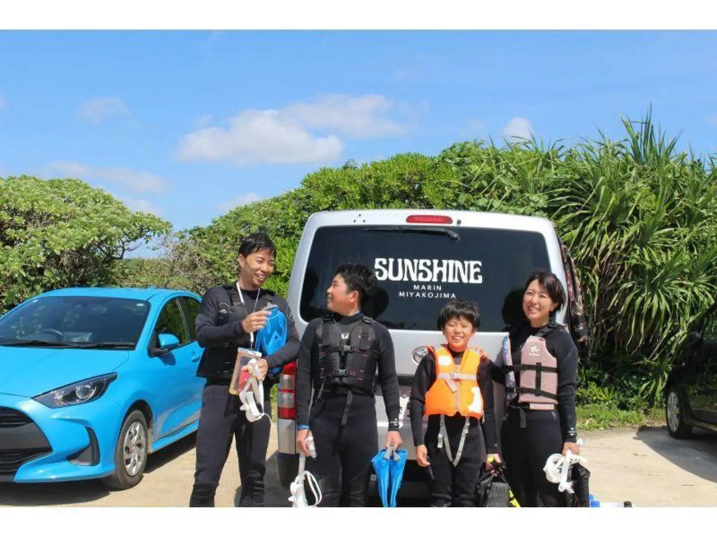มาถ่ายรูปเป็นที่ระลึกกันเถอะ! ถ่ายรูปก่อนลงทะเลกัน!