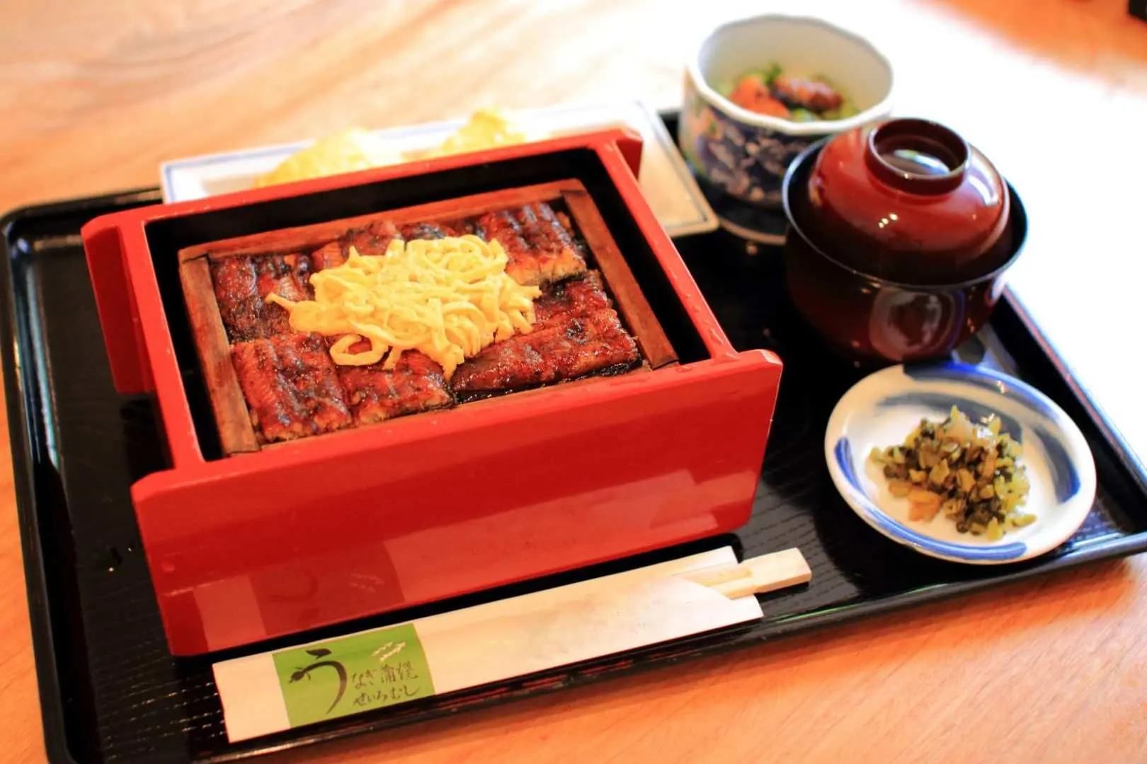 推薦午餐~柳川鰻魚飯（可協助預約，客人現場付費；圖片僅供參考）