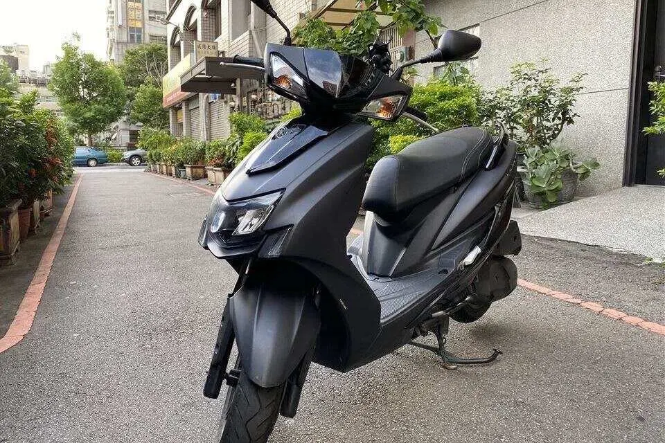 Yamaha chiến đấu với 125CC thế hệ thứ năm