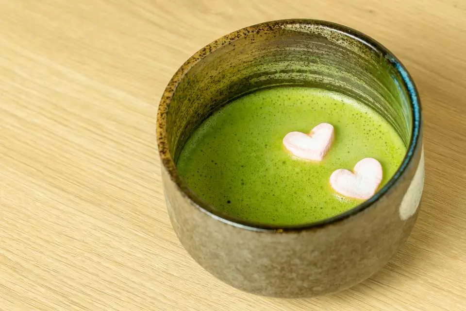 ハート型のマシュマロがキュートな恋茶（写真は参考です）