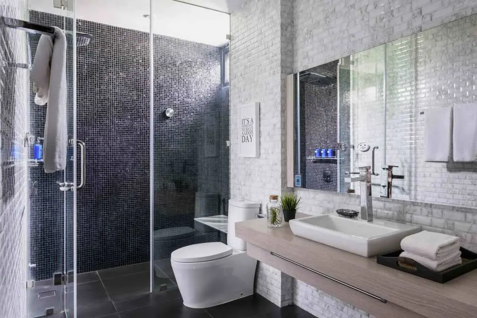 Itz Time Hua Hin Pool Villa bathroom