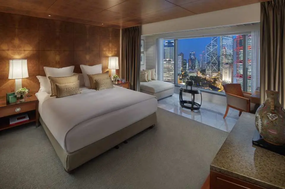 皇后像廣場景觀客房 (Statue Square View Room)