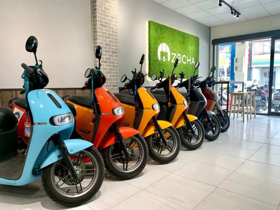 騎乘 Gogoro 2 Plus 電動車來趟綠能環保之旅