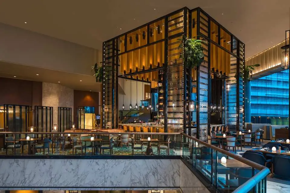 central bar island at the mirage bar & restaurant