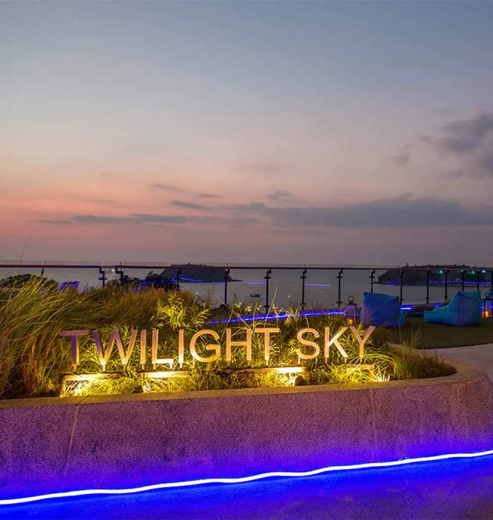 SIS Kata Resort 是一家全新時尚的度假村，從普吉島的任何地方都能欣賞到安達曼海最令人驚嘆的美景。
