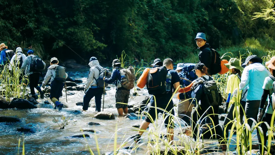 Wake up early to have breakfast with one cup of drinks. Cross back to the source of Dak Ka stream to travel to Luu Ly fall.