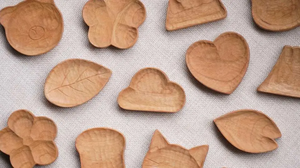 放空一下，體驗木雕刻的純粹。