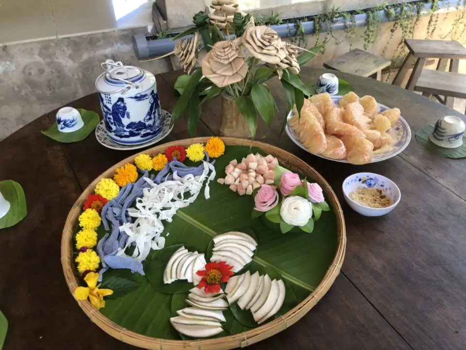 Đặc sản đất cồn Ba Khải: Trải nghiệm buổi trà chiều của người dân đất cồn với đặc sản mứt bưởi và mức chuối khô trứ danh