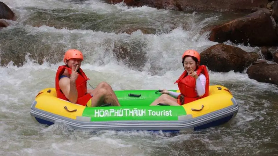 Pick up from Da Nang hotel center (Until 8:30) and head to Hoa Phu Thanh