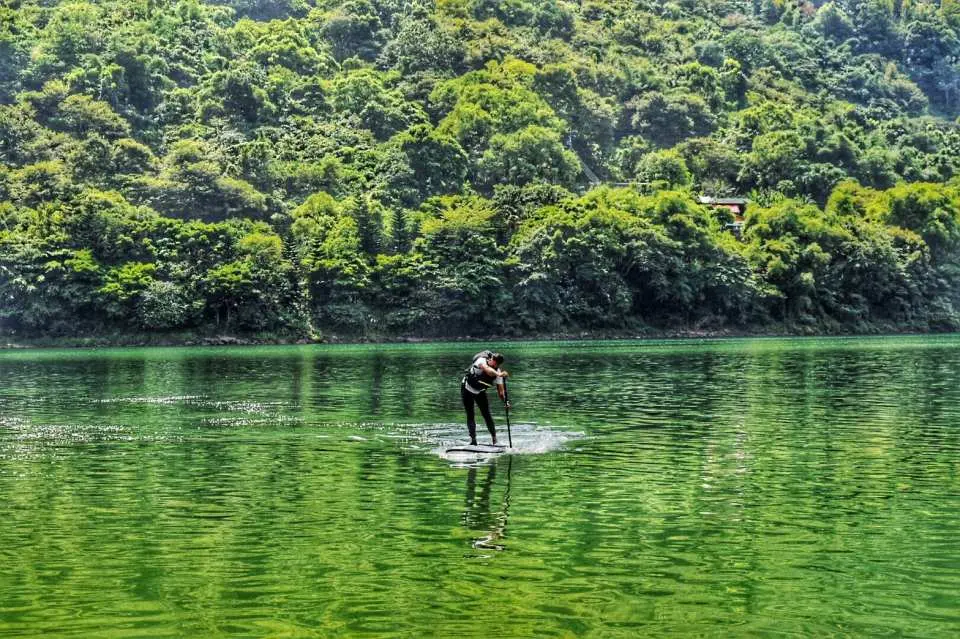 鯉魚潭美麗景緻