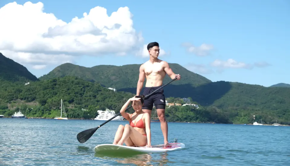 以一個不同的角度，站在大海之上，給你一個不一樣的周日。