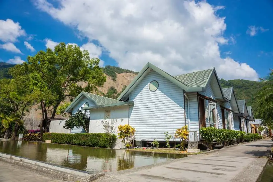 山澤居Villa：每間房間皆為獨立度假木屋，舒適又隱密，最適合您放鬆的溫泉住宿
