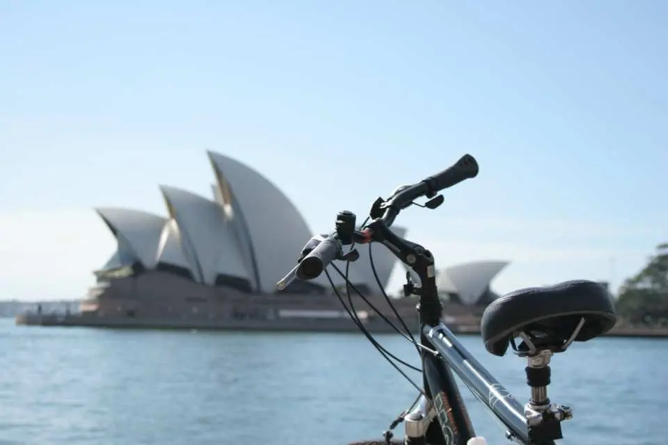 丈夫なレンタル自転車でシドニーの街を自由にサイクリングしましょう