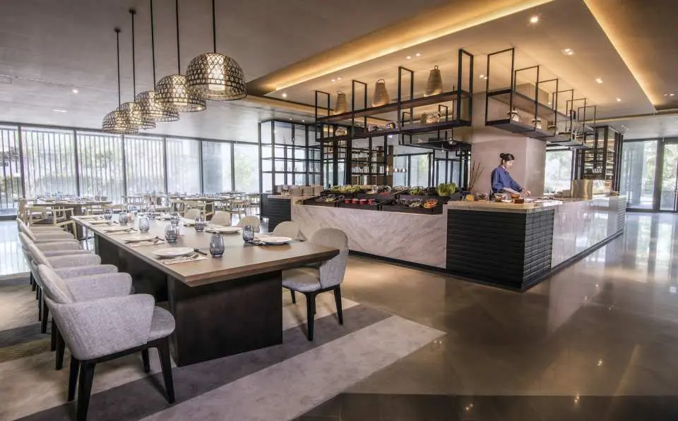 享受飯店豐盛早餐（依購買專案提供）