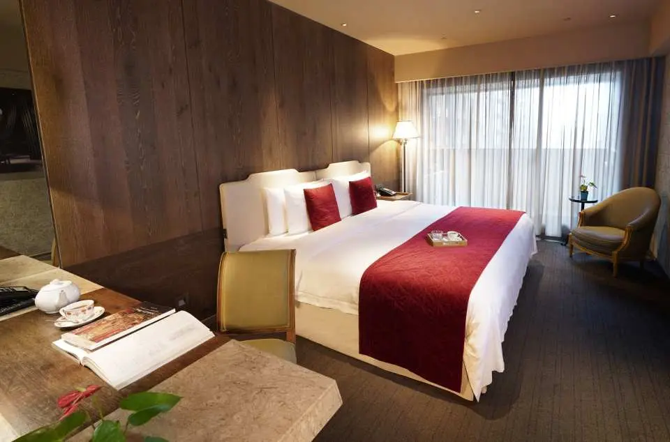 雅緻客房｜一中床