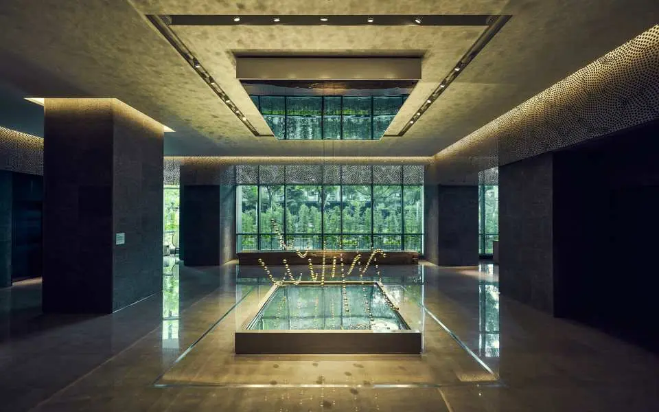 入住高雄晶英國際行館，享受美好的夜晚