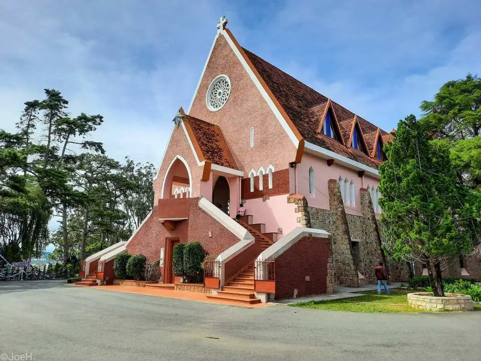 Domaine de Marie Church (There is a small wool clothing store where you can buy the cheapest and best wool clothes).