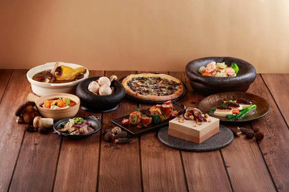 บุฟเฟ่ต์ตรุษจีน [โรงแรมพาร์คนิง x ร้านเบเกอรี่เหิงเหอง]