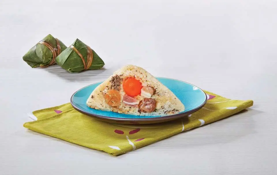Rice Dumpling with Black Truffle, Chinese Ham, Dried Scallop, Mushroom and Pork (Approx. 250g)