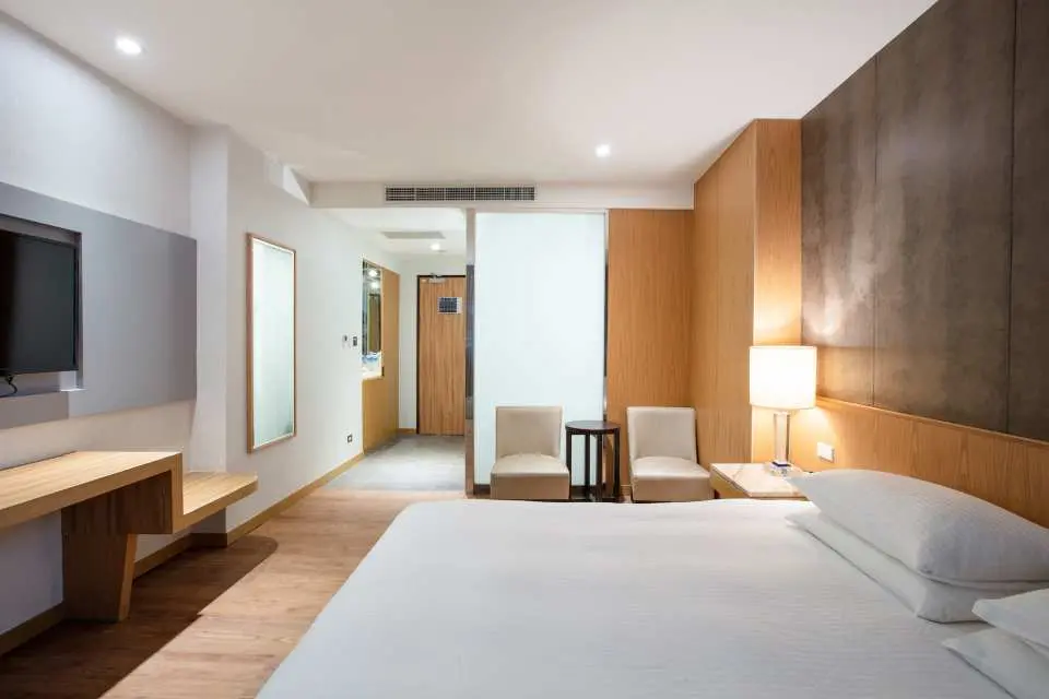 Sleep like royalty on the King Bed in the Business Room