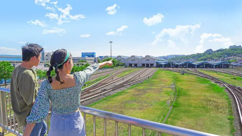 Stay at Taipei Metro Travel and enjoy a panoramic view of the Taipei Metro Depot!