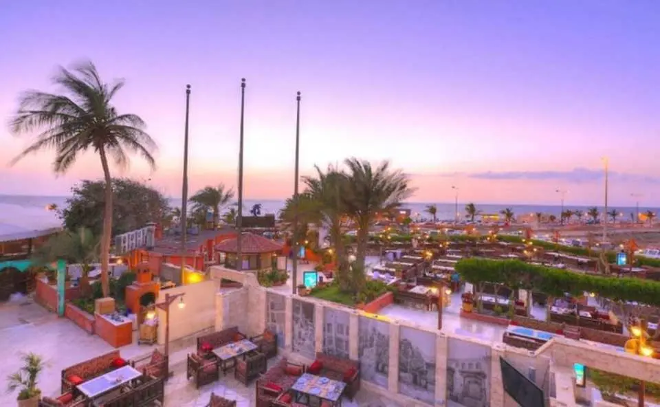 Dine away at a restaurant by the Red Sea