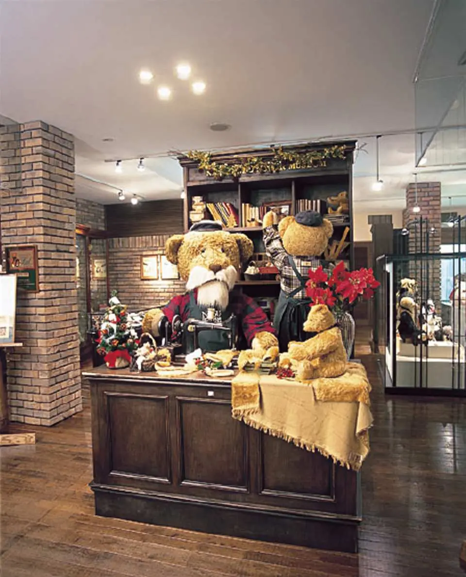 พิพิธภัณฑ์ตุ๊กตาหมีนาสุ