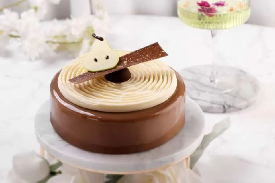 【Self Pick-Up Hotel Cakes】Signature Cakes and Mother's Day Cakes at the Langham's Palm Court | Hong Kong