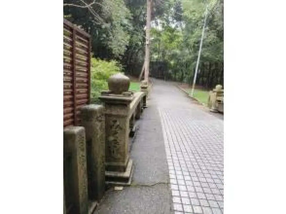 10:50
Mizogi Bridge
Before the Harishi Bridge was built, people used to go down to the Kojin River to purify their bodies and visit Kiyokojin Seichoji Temple, so it was considered the boundary between this world and the sacred place.
Nowadays, crossing this bridge is an alternative to purification.