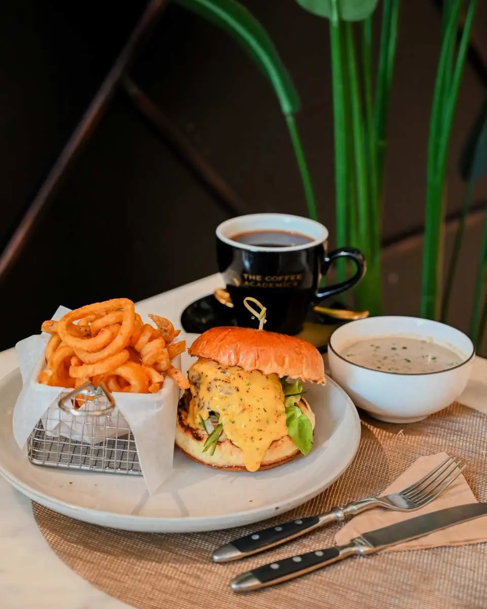 The Coffee Academicsのようなおすすめのレストランやグルメをお試しください