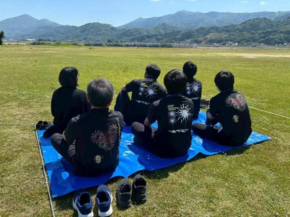 【プレミアムシートB】大切な人たちと一緒に心にのこる感動の花火をご覧ください(※椅子はついていません)