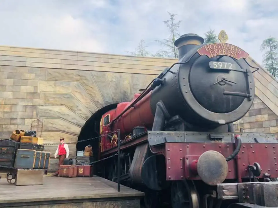 鹰马飞行
哈利波特区域里最温柔的过山车~