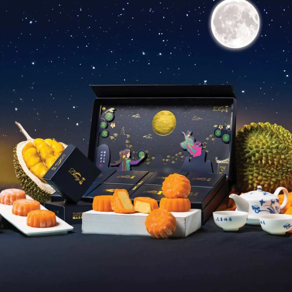 Golden Musang Royal Durian Snowskin Mooncake Gift Box