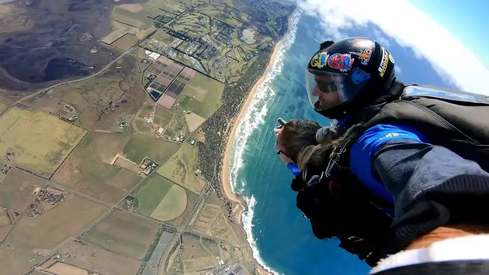 Capture the unforgettable experience with the help of a dedicated camera flyer