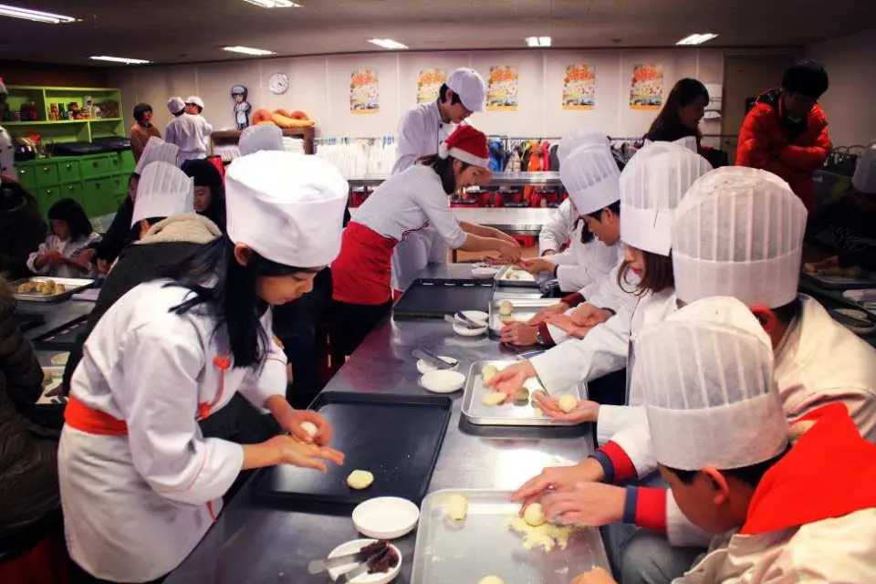 麵包秀製作麵包