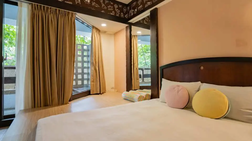 Check into Kenting Yoho Resort and enjoy a wonderful night