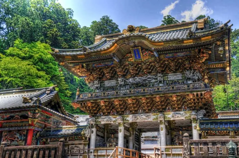 จากโรงแรมของคุณโดยตรงไปยังจุดหมายปลายทางของคุณด้วยรถเช่าเหมาลำ