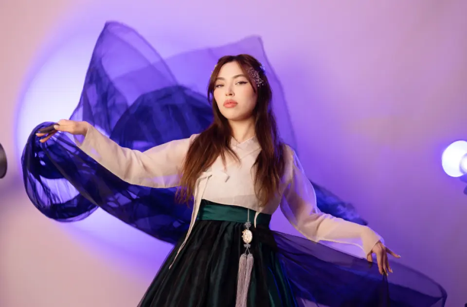 We promise to provide the best experience and satisfaction to everyone who chooses Daehan Hanbok.