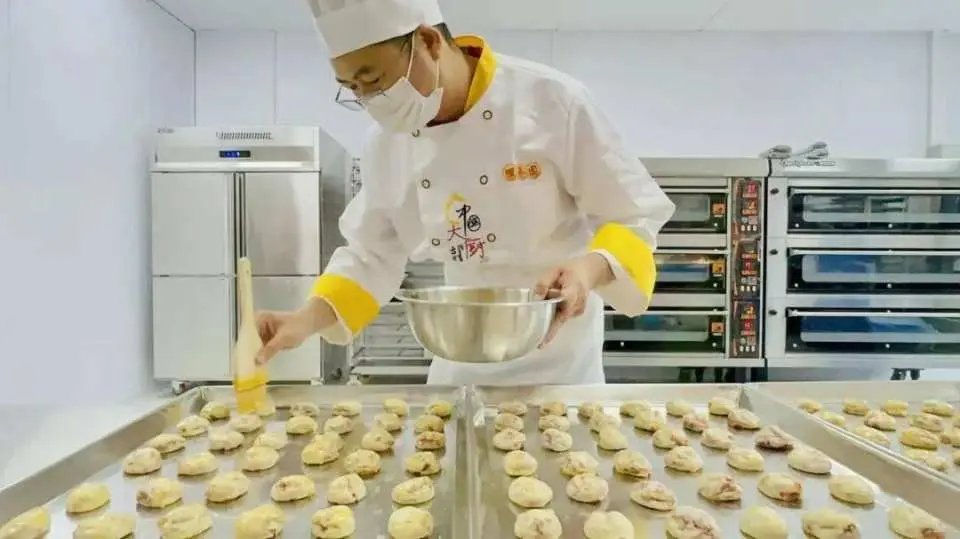 了解製餅文化及參與杏仁餅DIY 工作坊