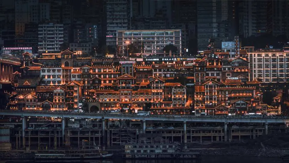 下午 17:30 左右結束行程，返回您入住的酒店 (重慶市區) ，期待下次與您再次相見！