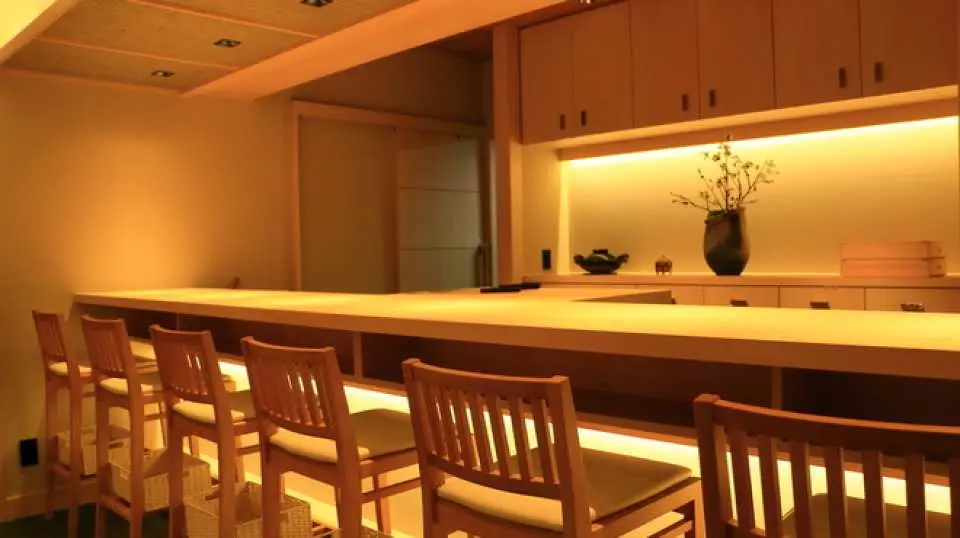 Store interior (images for reference only)