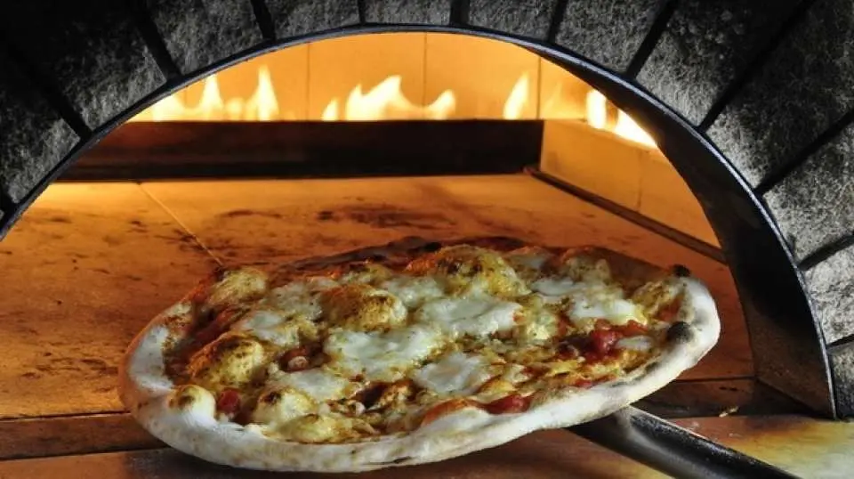 First stop: Yakumo Hills’ stunning sea view and grilled chicken handmade pizza lunch (at your own expense)