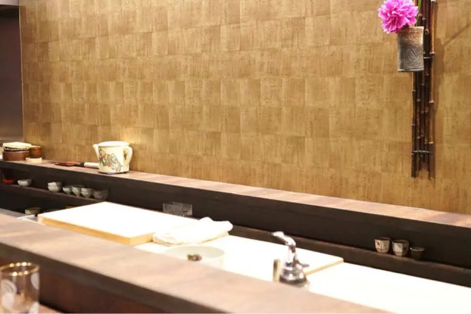 Store environment (pictures are for reference only)