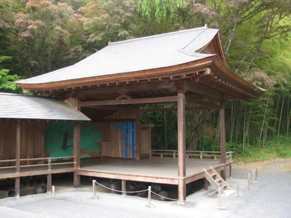 Mori Stage, Traditional Performing Arts Center