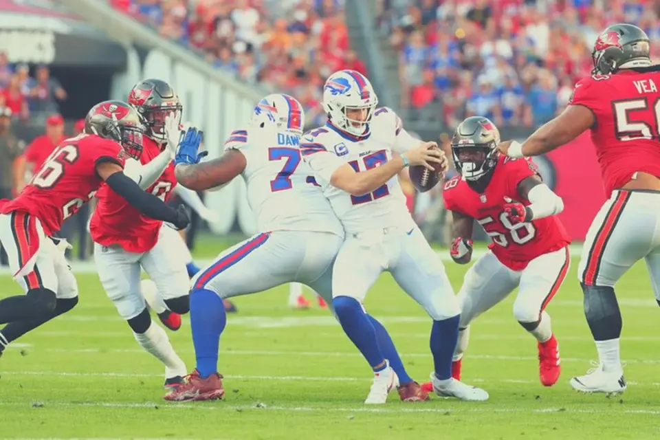 沉浸在现场 NFL 橄榄球比赛之中