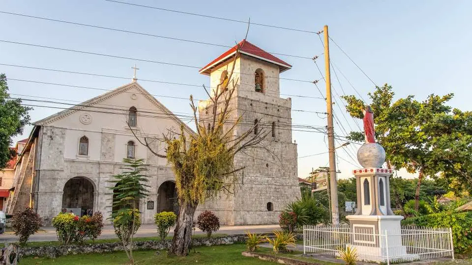Baclayon Church (Closed every Tuesday) 
Note: Dress modestly and respectfully, as shorts, miniskirts, and sleeveless tops are generally not allowed inside