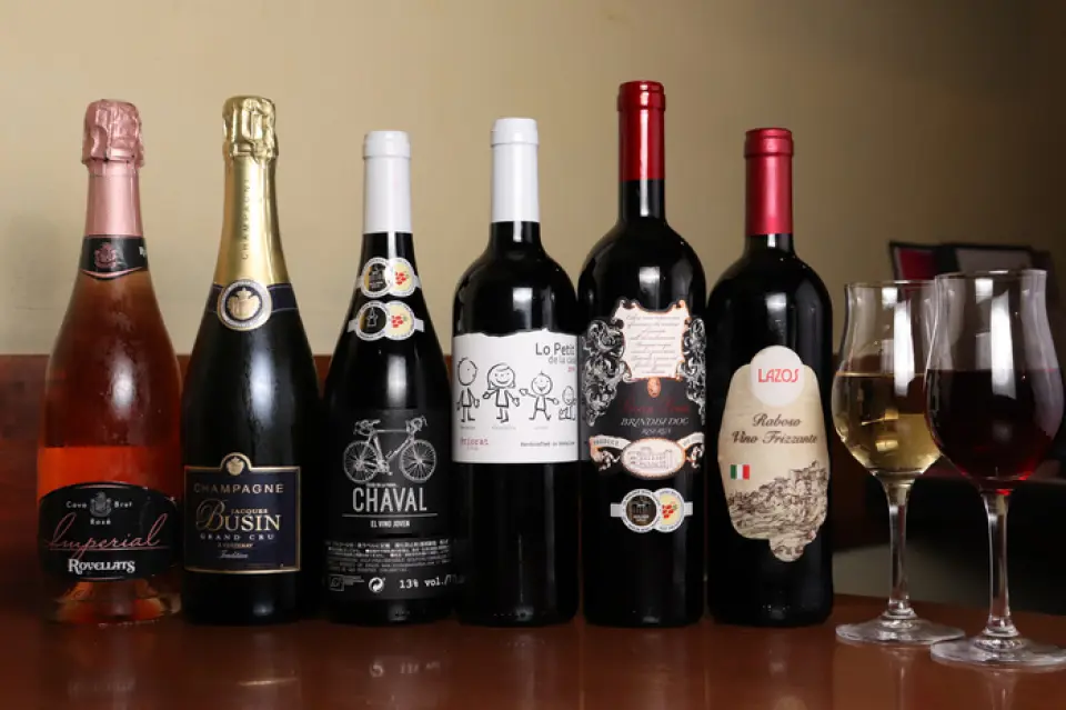 The Jimbocho area boasts an overwhelming amount of wine. Wine lovers and beginners alike can enjoy wine at Waiwaitei! We always have 30-40 types of wine available ◎ Another attractive feature is that they are very reasonably priced *You may be able to discover a wine that suits your taste ◎We also have a selection of dishes that go perfectly with wine, so please pair it with your favorite menu! Another great thing is that wine is included in the all-you-can-drink plan ◎Enjoy the happiness of being able to drink as much wine as you like *