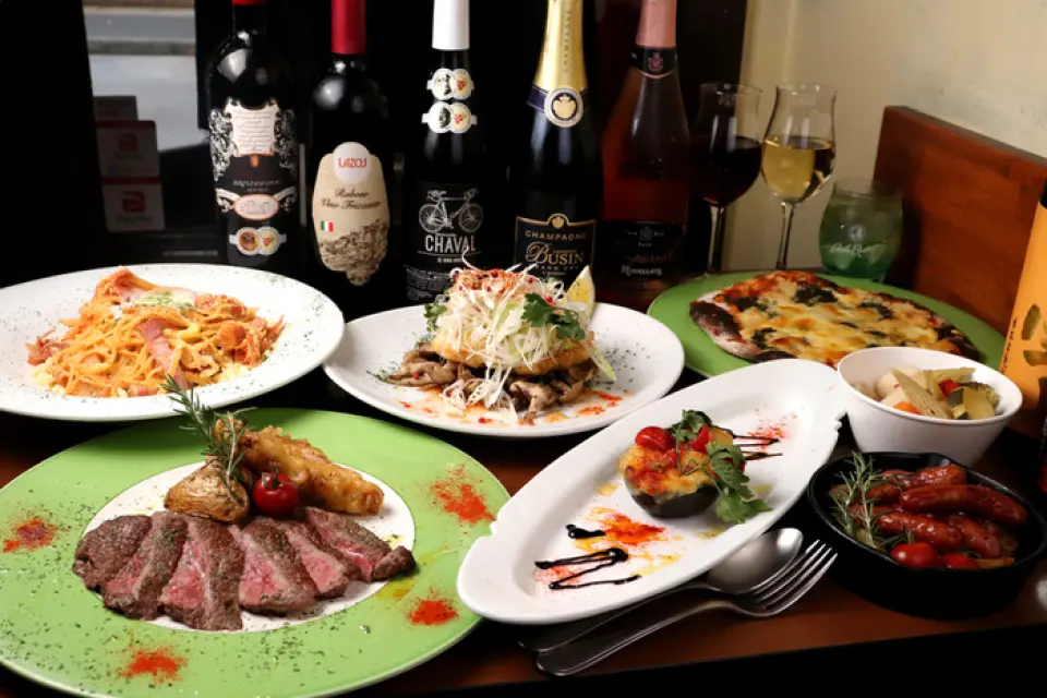 We also have a wide variety of courses where you can enjoy our proud Italian cuisine◎Each dish is very filling, so you will definitely be satisfied! You can add all-you-can-drink to your course for an additional 1,500 yen◇Even with all-you-can-drink, it is still reasonably priced at 3,980 yen and up! Of course, we can also prepare courses according to your budget. We can also accommodate private bookings for groups of 10 or more◎We are open on Sundays for groups of 10 or more if you wish!