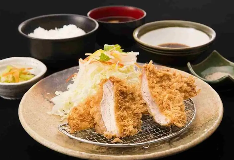 Sangen pork's fine texture and sweet, light, refined fat create a soft, juicy taste that is highly praised by gourmets. Please come and enjoy a leisurely meal at our restaurant.